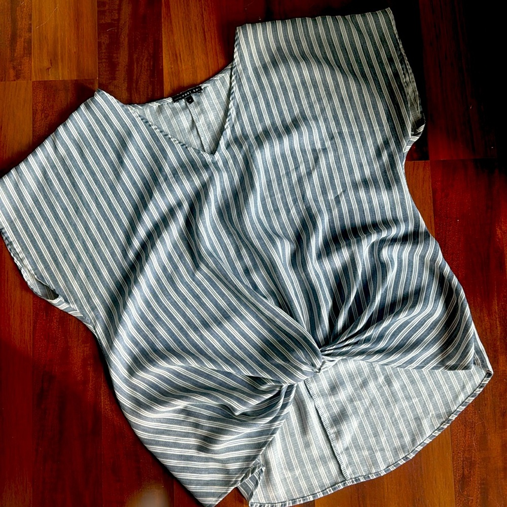 West Kel cute knot top